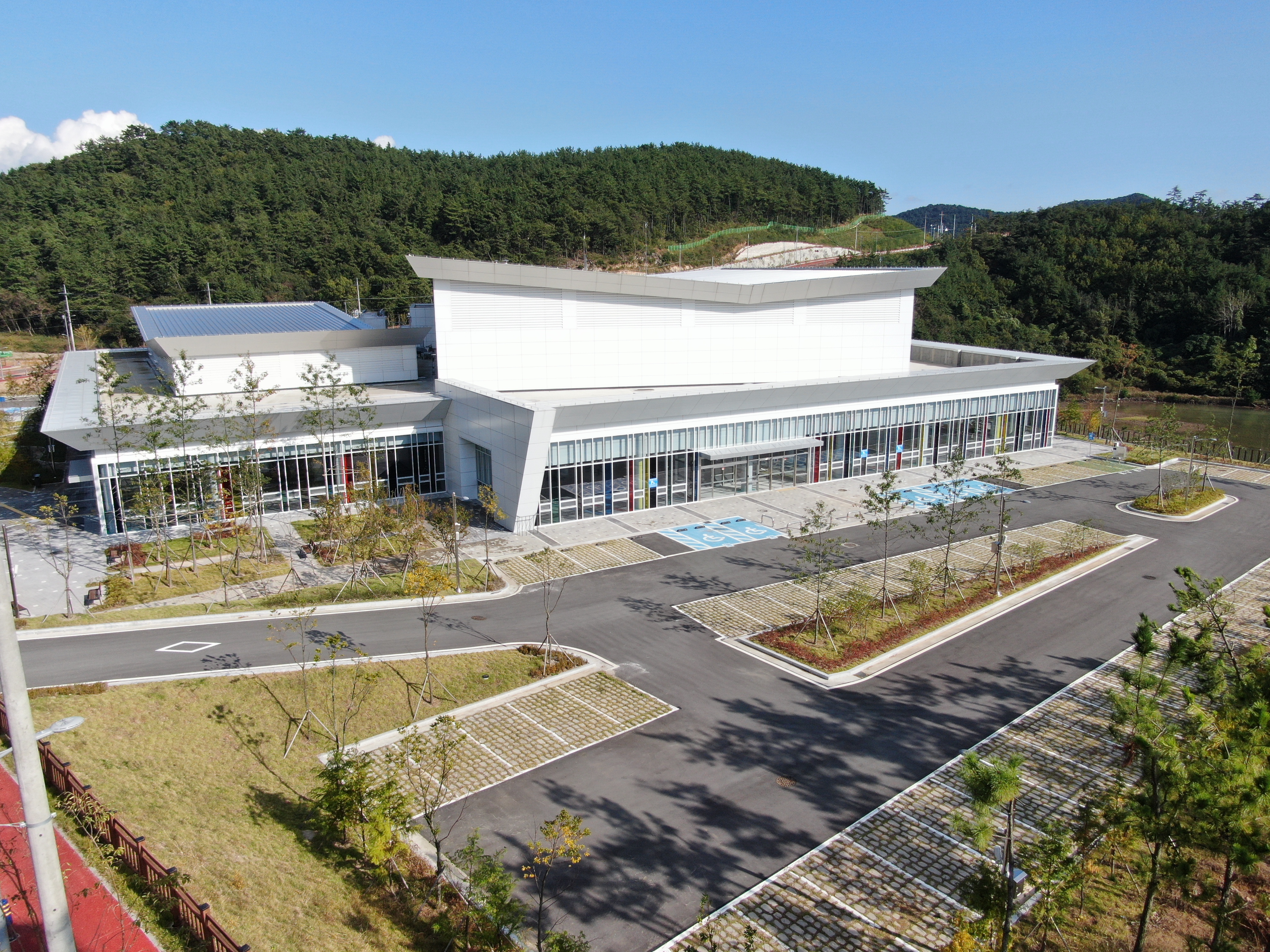 컨벤션센터 전시장